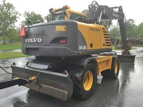 Hjulburen grävmaskin Volvo EW160B stulen i Åled nordost om Halmstad
